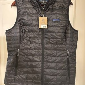 NEW Women's Patagonia Nano Puff Vest size Large